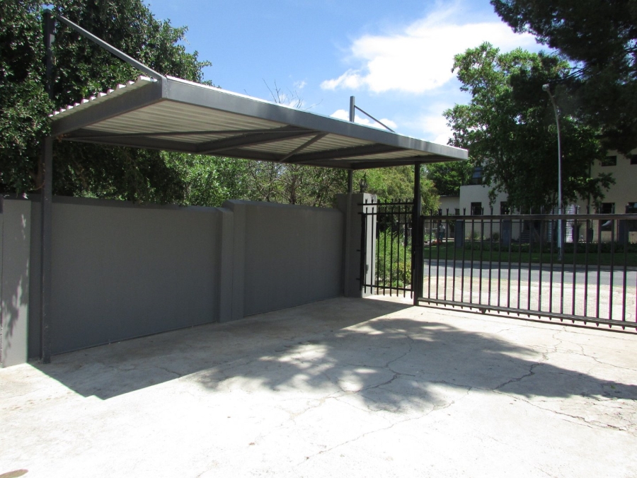 To Let 1 Bedroom Property for Rent in Heuwelsig Free State